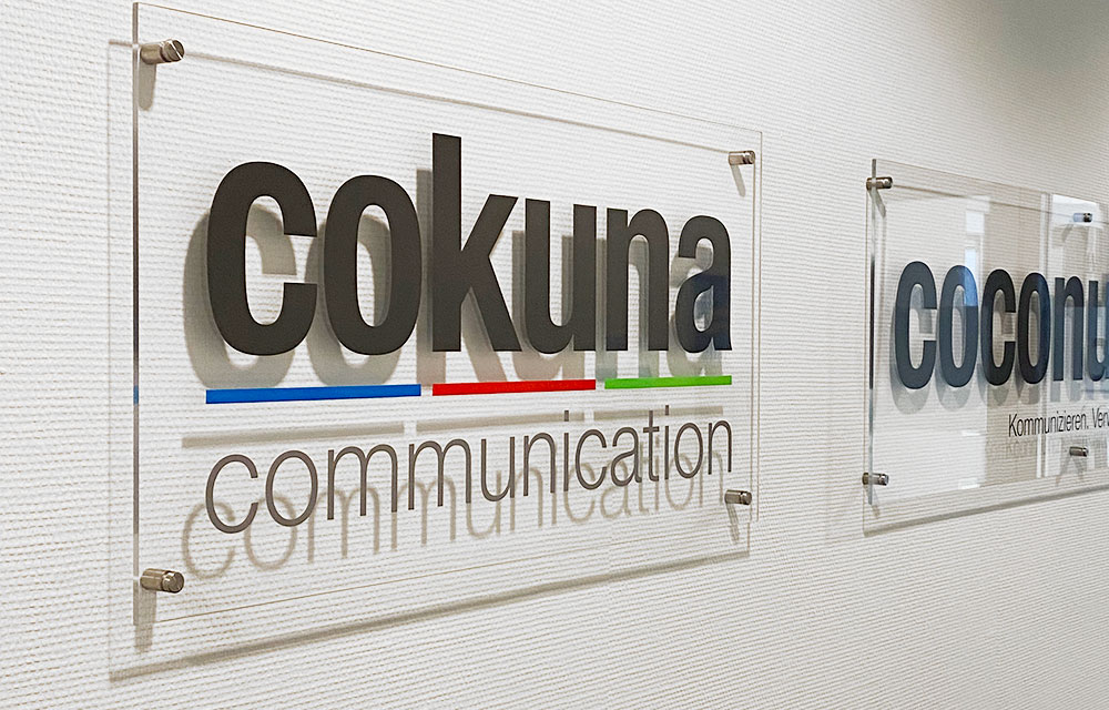 Schild mit cokuna communication